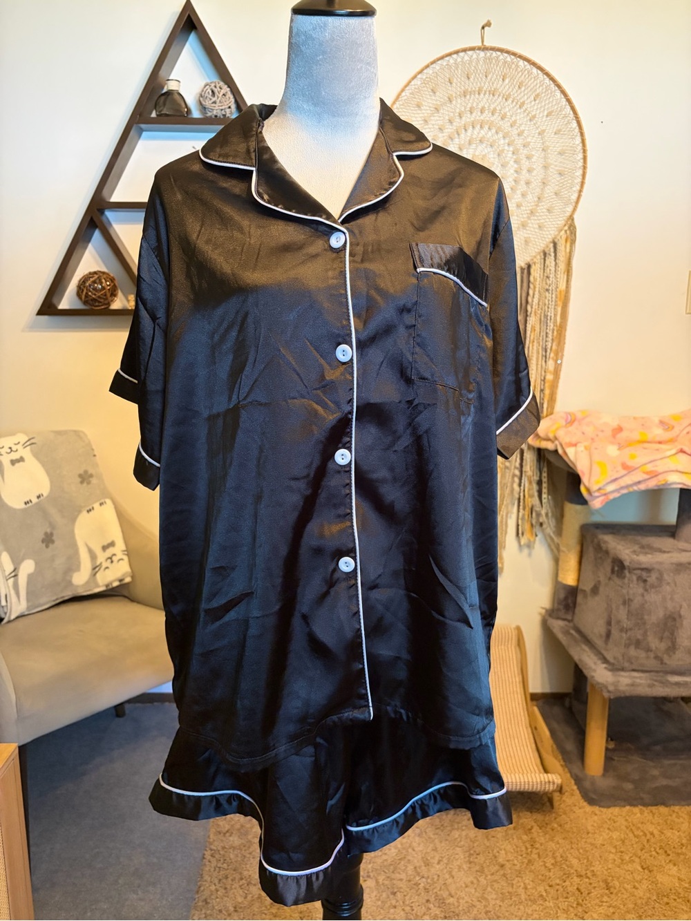 SHEIN Women’s 2XL Black Satin Pajama Set Button Up Top & Shorts